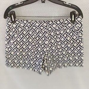 Banana Republic Shorts Womens 2 Hot Pants Low Rise Cotton Retro Geometric White